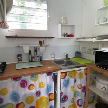 Gite Cajou Dans Jardin Tropical Ventile A Sainte-Anne מראה חיצוני תמונה